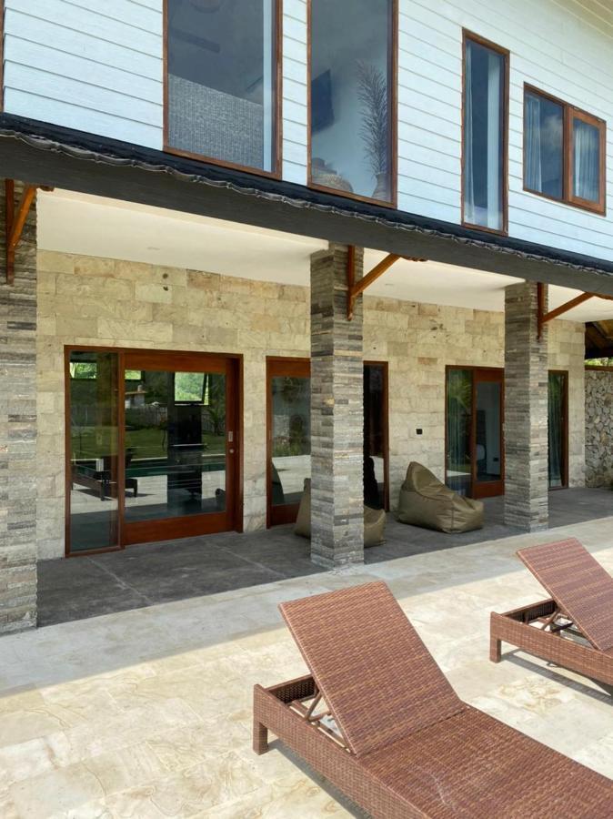 Baha Baha Villas West Sumbawa Yoyos Sekongkang Exterior foto