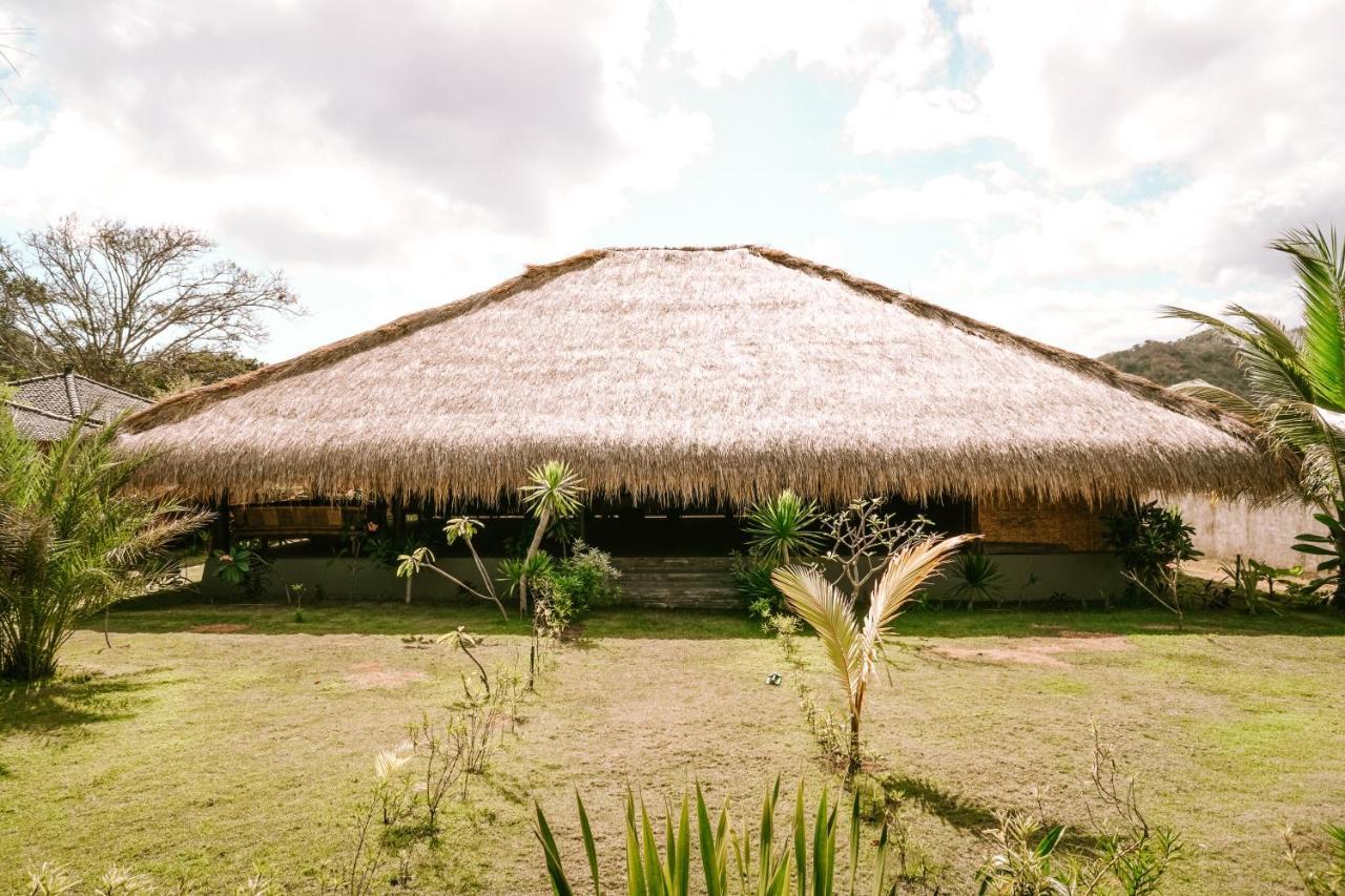 Baha Baha Villas West Sumbawa Yoyos Sekongkang Exterior foto