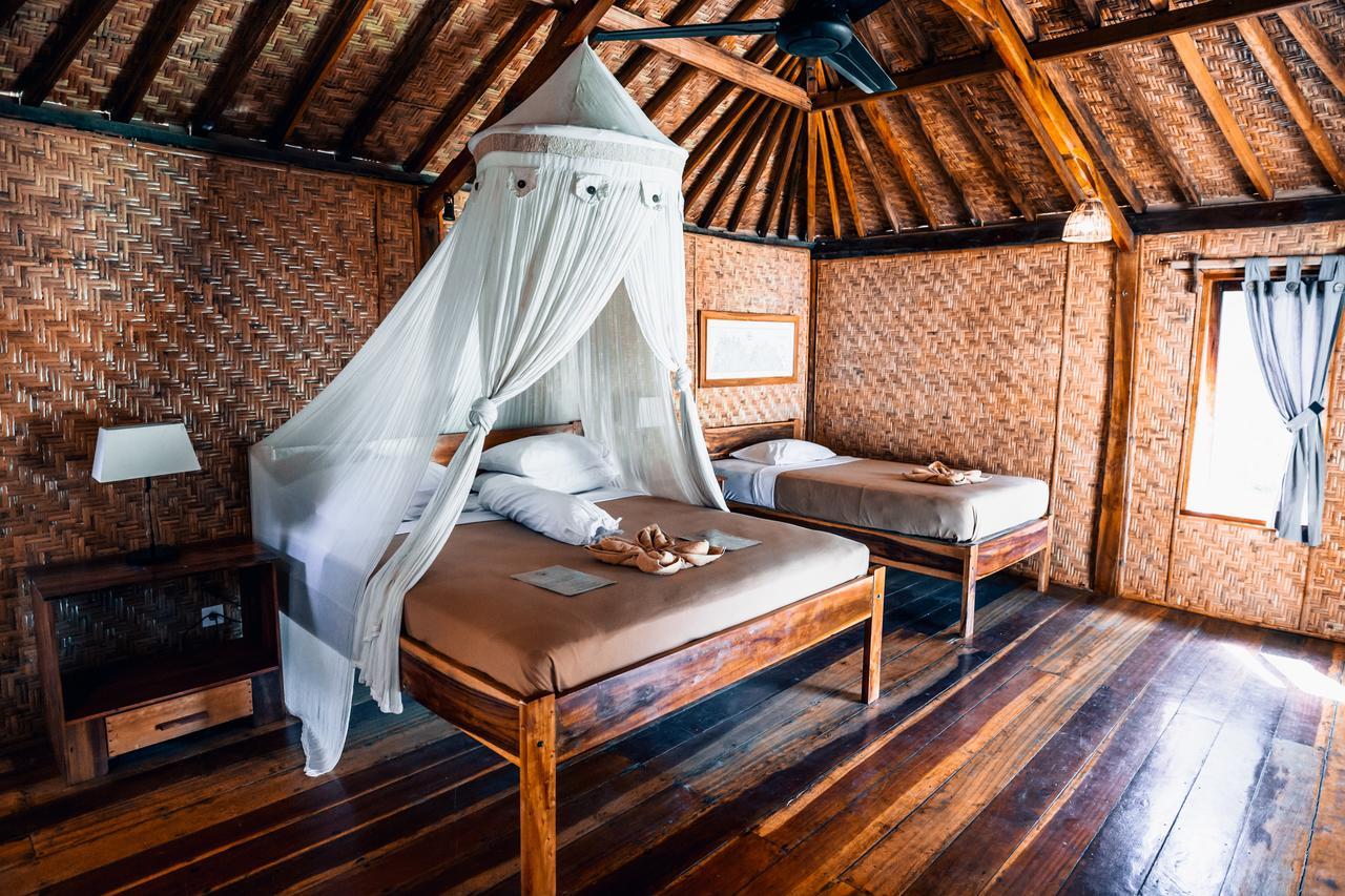 Baha Baha Villas West Sumbawa Yoyos Sekongkang Exterior foto