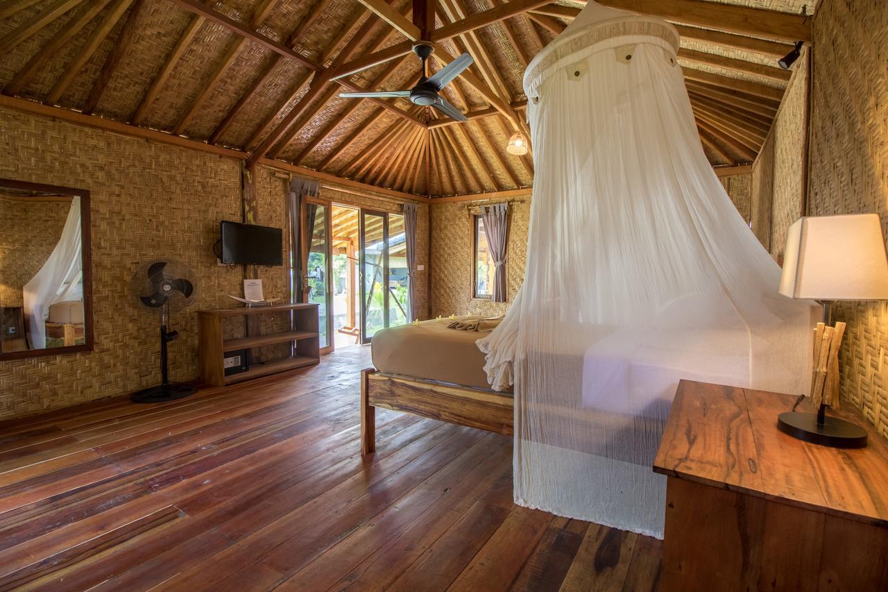 Baha Baha Villas West Sumbawa Yoyos Sekongkang Exterior foto